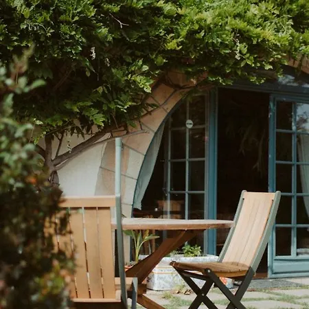 Casaviel Bed & Breakfast