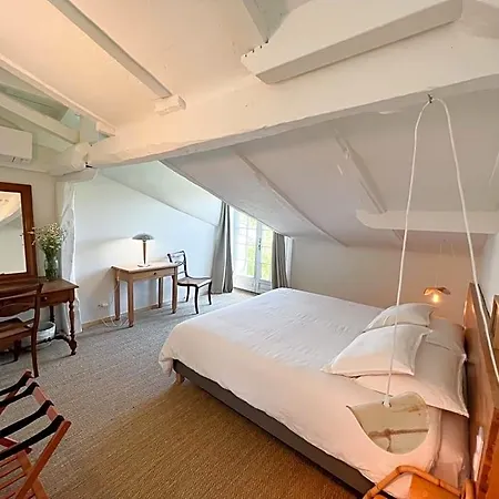 Casaviel Bed & Breakfast 3*
